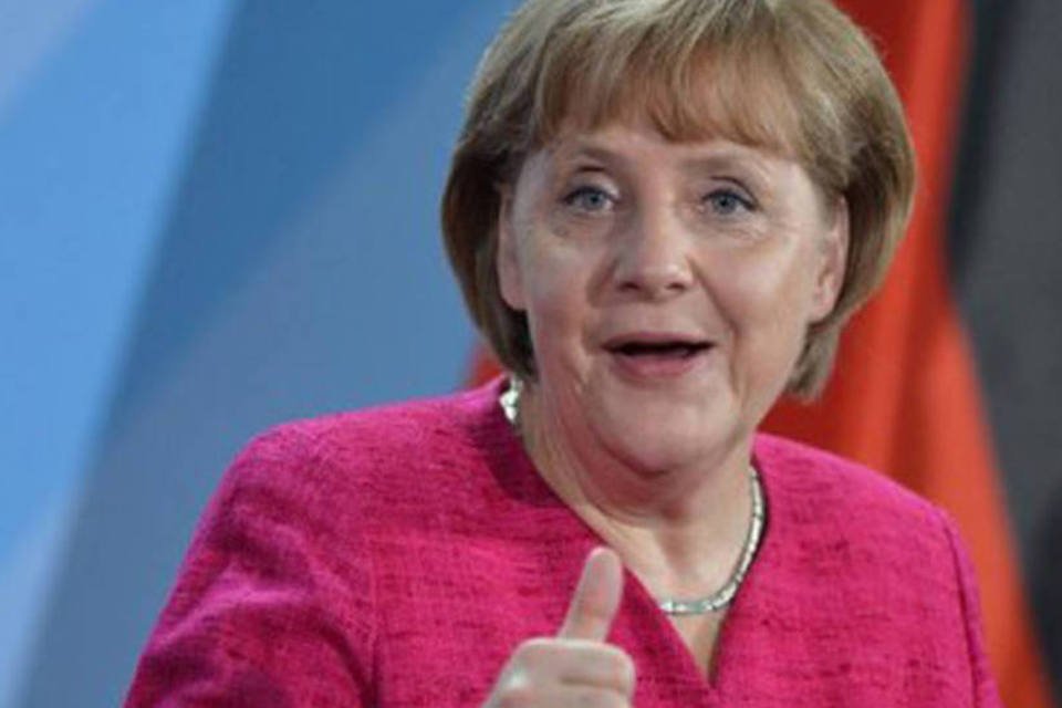 Angela Merkel receberá François Hollande na quinta-feira