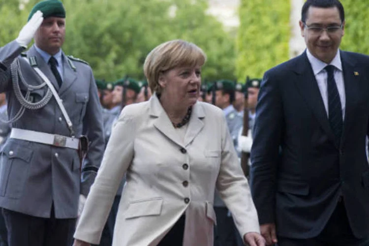 O escândalo de espionagem tem potencial para atrapalhar uma reunião de cúpula prevista para o dia 18 e por meio da qual Merkel e Obama pretendem reafirmar os fortes laços entre EUA e Alemanha (REUTERS/Thomas Peter)