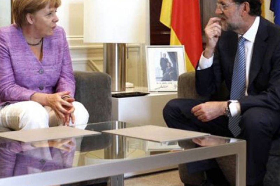 Merkel e Rajoy: juntos frente à crise mas calados sobre BCE