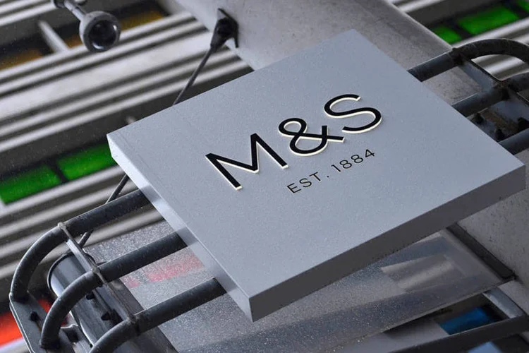 
	M&amp;S: chave para isso ser&aacute; encontrar um equil&iacute;brio entre ganhar clientes mais jovens e satisfazer a mulher de meia-idade
 (REUTERS/Toby Melville)