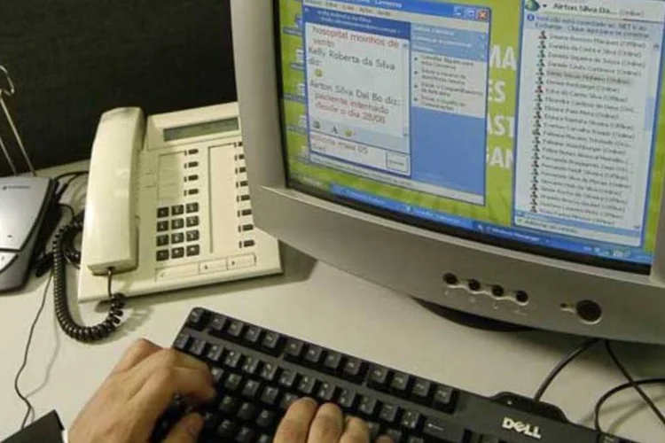 MSN Messenger (TAMIRES KOPP / INFO EXAME)