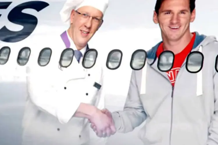 Lionel Messi em comercial da Turkish Airlines: parceria com Didier Drogba (Reprodução)