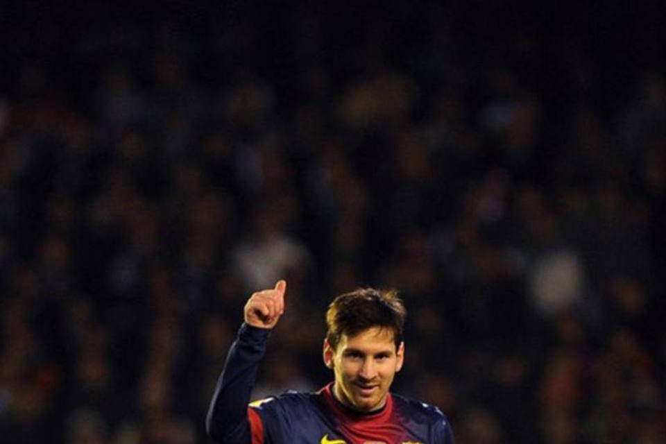 Messi renova com o Barcelona até 2018