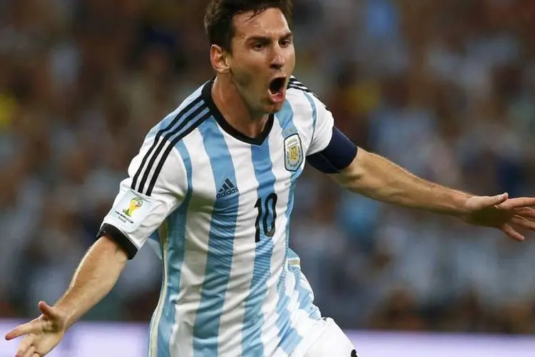 
	Messi em jogo contra B&oacute;snia na Copa do Mundo de 2014
 (REUTERS/Michael Dalder)