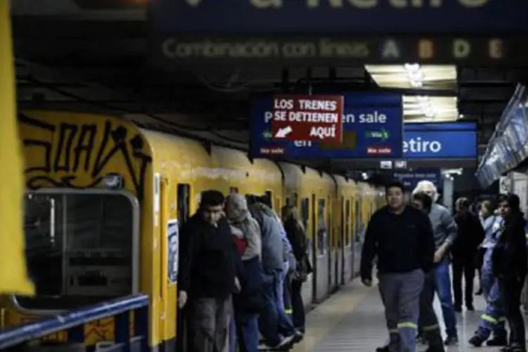 Metroviários em greve na Argentina: Buenos Aires, com quase três milhões de habitantes, entrou em colapso nos últimos dez dias com a greve 
 (Alejandro Pagni/AFP)