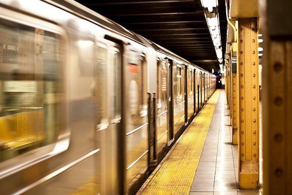 Metrô de São Paulo fará plano de demissão voluntária
