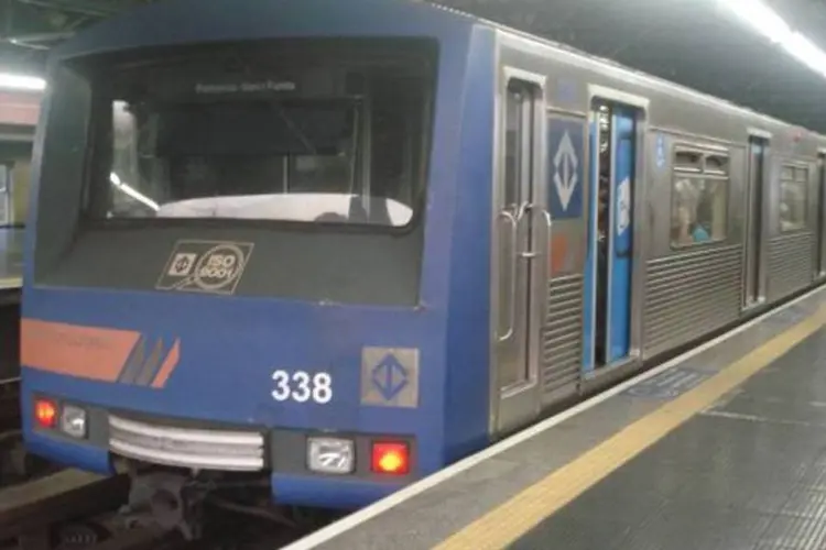De acordo com o presidente do Sindicato dos Metroviários de São Paulo, Altino de Melo Prazeres, o maquinista relatou uma possível falha no sistema de automatização do trem (LeoMSantos/Reprodução)