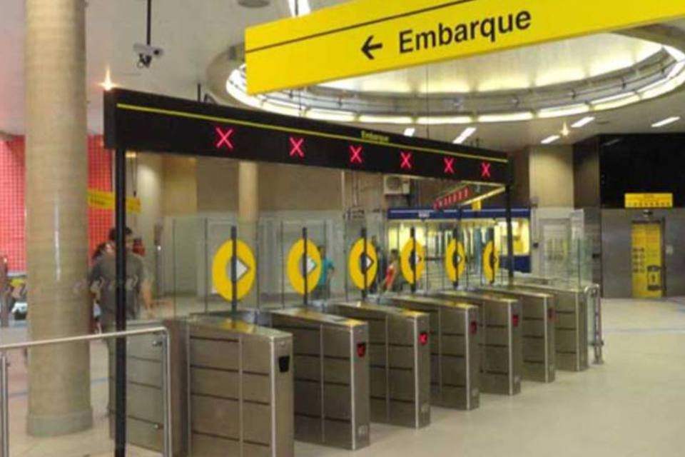 Máquinas de recarga do Metrô falham há dias