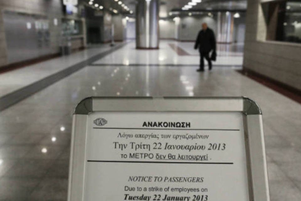 Metroviários mantêm greve em Atenas pelo sexto dia