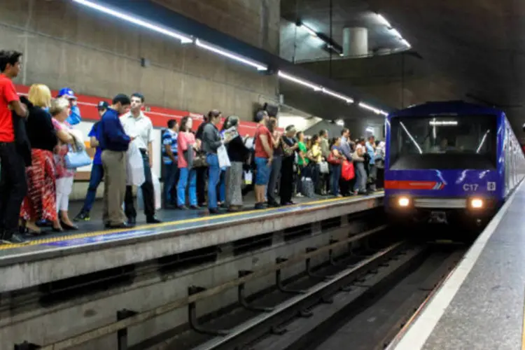 
	Metr&ocirc; de S&atilde;o Paulo: contratos para reformar 98 trens foram suspensos pelo Metr&ocirc;, a pedido do MP, que v&ecirc; ind&iacute;cios de fraude em termos assinados em 2008 e 2009
 (LUIZ AYMAR/VIAGEM E TURISMO)