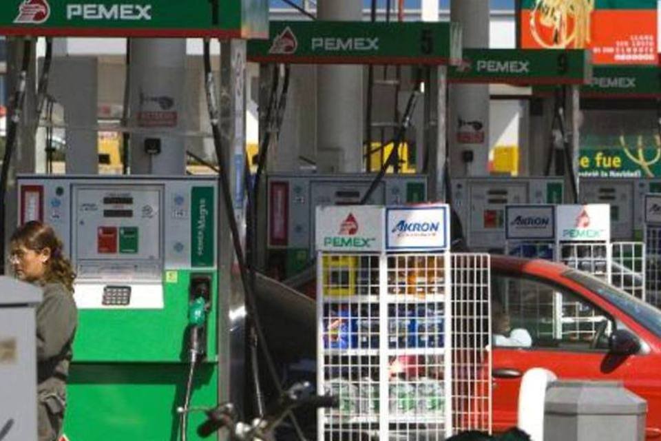 Mexicana Pemex denuncia 100 funcionários ligados a roubo de combustível