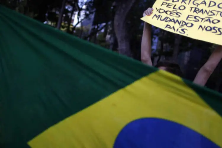 Brasileiros que vivem no México fazem manifestação de apoio aos protestos no Brasil (REUTERS/Edgard Garrido)