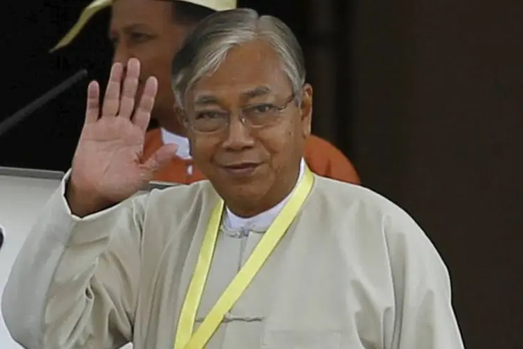 
	Htin Kyaw: o candidato nomeado pelo partido de Suu Kyi e pela c&acirc;mara baixa do parlamento obteve 360 votos dos 652 deputados
 (Soe Zeya Tun/Reuters)