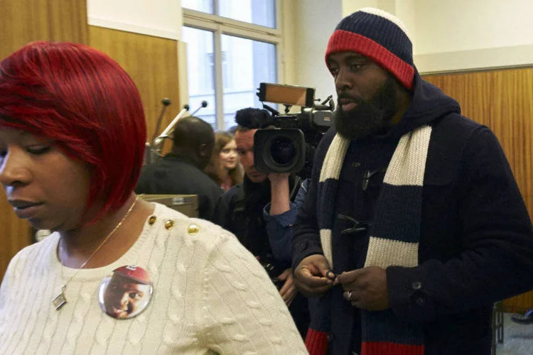 Lesley McSpadden e Michael Brown Sr, pais de Michael Brown, morto em Ferguson (Denis Balibouse/Reuters)