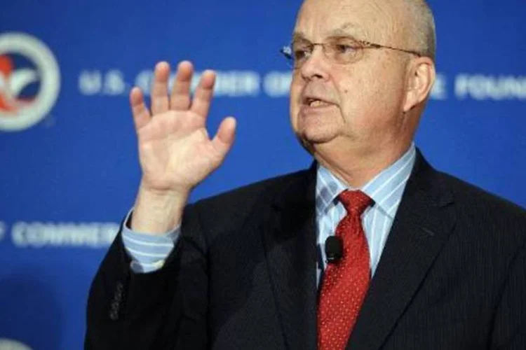 Ex-diretor da CIA e NSA, Michael Hayden: "sou cauteloso quando se utiliza a estratégia a força aérea para combater o grupo extremista" (Mandel Ngan/AFP)