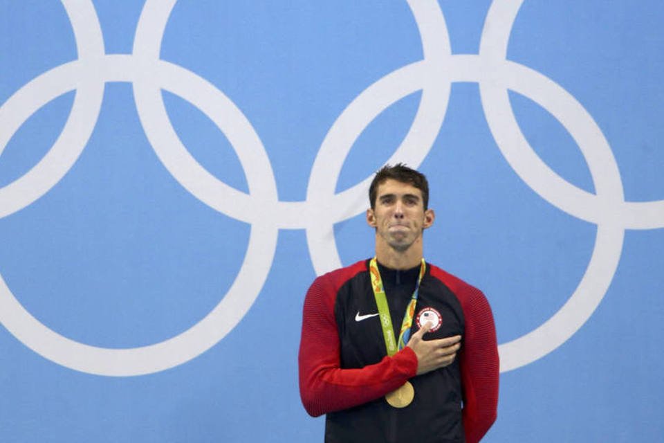 "O corpo está doendo", revela Phelps após 22º ouro