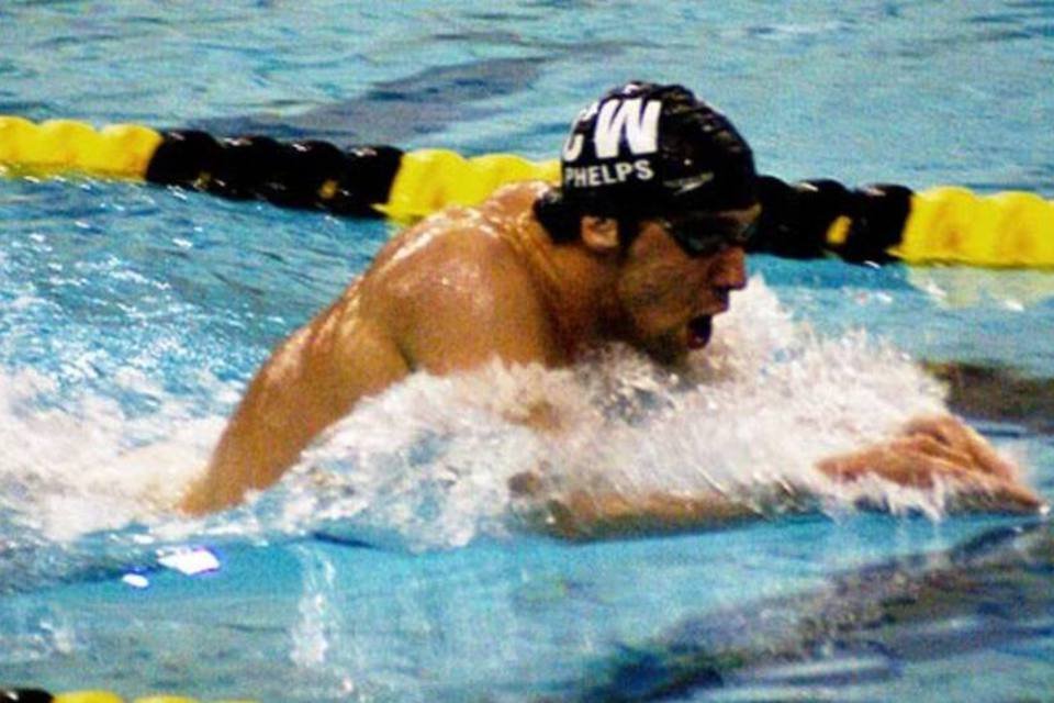 Maior campeão olímpico de todos os tempos, Phelps busca novo recorde