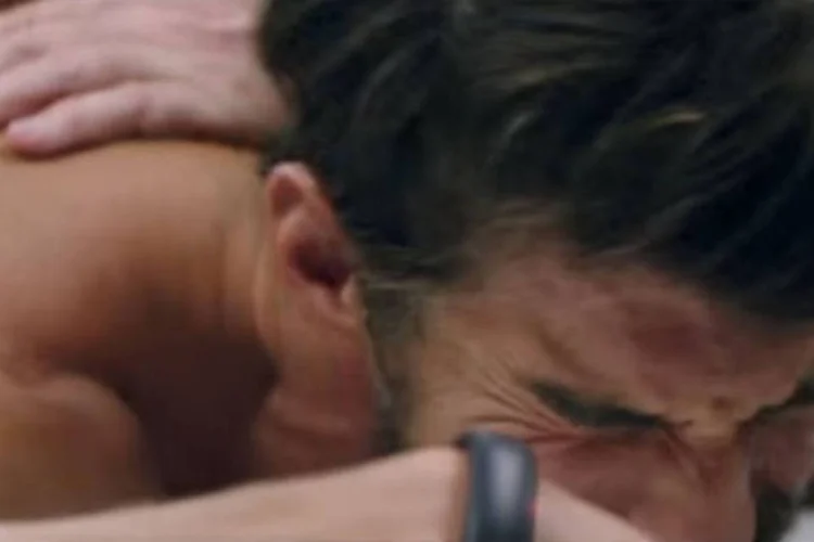 
	Michael Phelps em Comercial: &quot;O que voc&ecirc; faz no escuro &eacute; que o te coloca na luz&quot;, diz slogan
 (Reprodução/ Youtube)