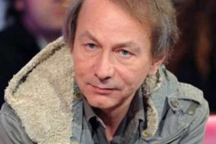 O escitor Michel Houellebecq, acusado de ter plagiado a Wikipedia