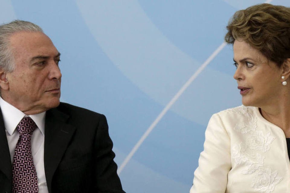 "Queremos muito que o PMDB permaneça no governo", diz Dilma