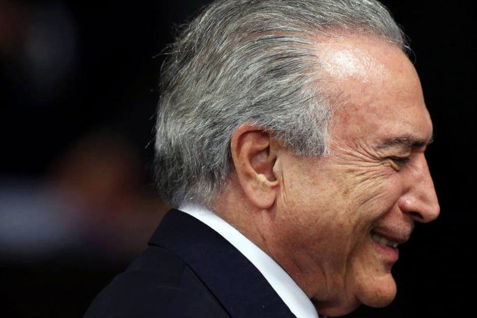 Temer troca "Bessias" por advogado de Cunha na Casa Civil