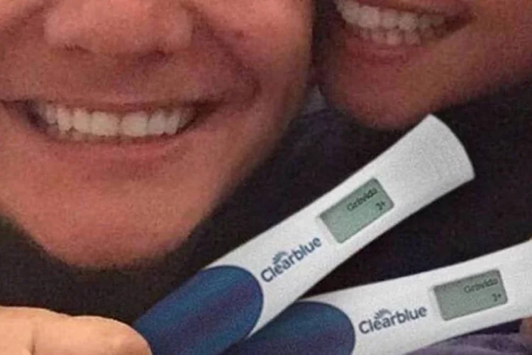 
	Posts do casal Thais Fersoza e Michel Tel&oacute;: ambos publicaram na rede social uma imagem e um texto anunciando aos f&atilde;s que a atriz est&aacute; gr&aacute;vida
 (Reprodução/Instagram)
