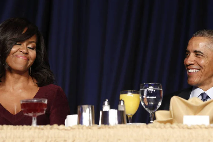 
	Barack e Michelle Obama: &quot;Suas altezas reais t&ecirc;m muitas vontade de receber o presidente e a senhora Obama no pal&aacute;cio de Kensington&quot;
 (Kevin Lamarque / Reuters)