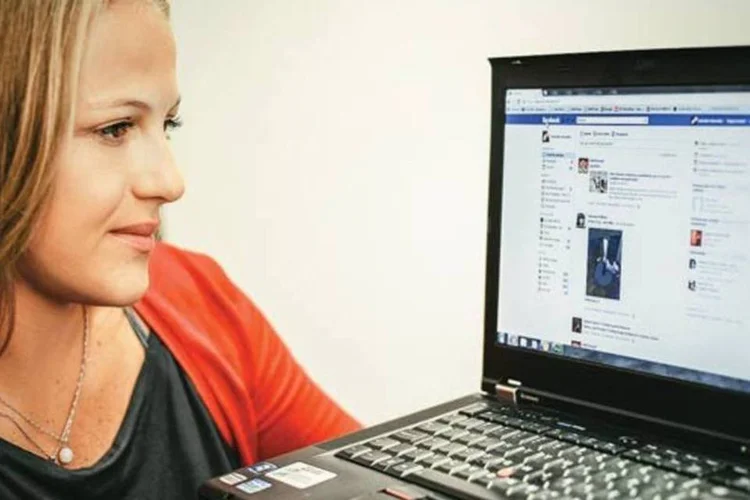 Michelle Telles, da Red Bull: “Deixo o smartphone de cabeça para baixo” (Alexandre Battibugli/EXAME.com)