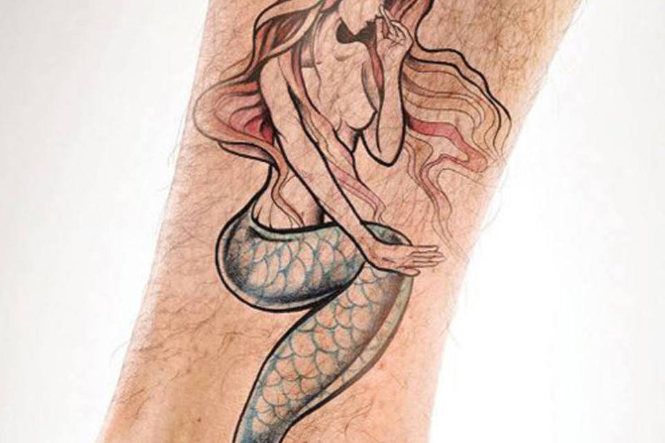 Nem tatuagens suportam a micose em anúncio