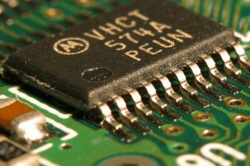 Hitachi vai encerrar produção de chips até 2014