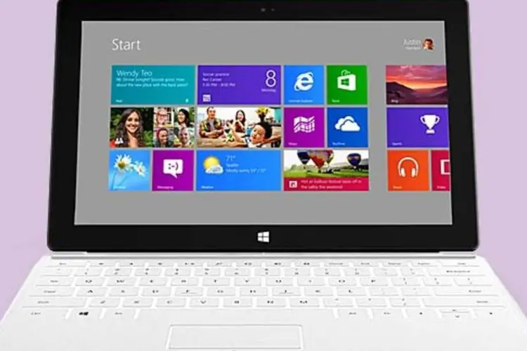 
	Tablet Microsoft Surface: a Microsoft deveria come&ccedil;ar a comercializar produtos em 26 de outubro
 (Reprodução / Microsoft)