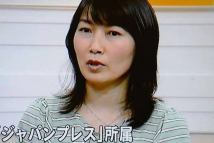 
	A rep&oacute;rter de guerra Mika Yamamoto: a jornalista cobria os confrontos entre o Ex&eacute;rcito e os rebeldes s&iacute;rios em Alepo, quando &quot;se viu no meio de um tiroteio&quot;
 (NHK News)