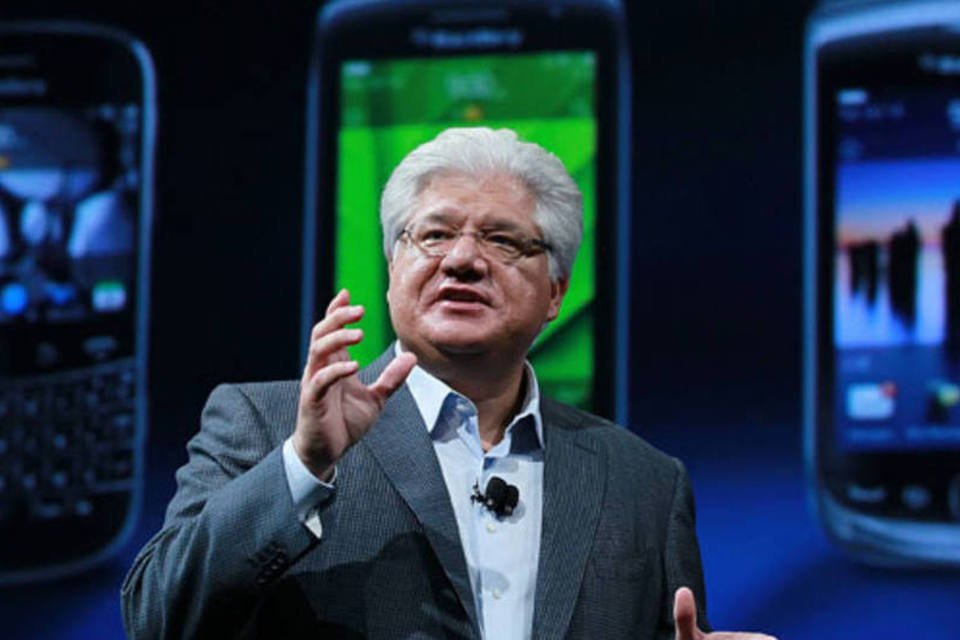 Fundador da Blackberry irá manter participação na empresa