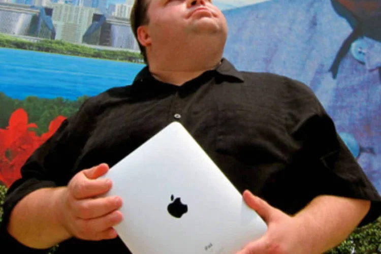 O ator e escritor Mike Daisey, em divulgação da peça &#039;A Agonia e o Êxtase de Steve Jobs&#039; (Divulgação)