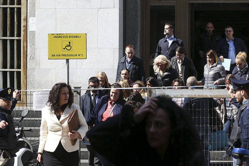 Homem mata juiz, advogado e outro réu em tribunal de Milão