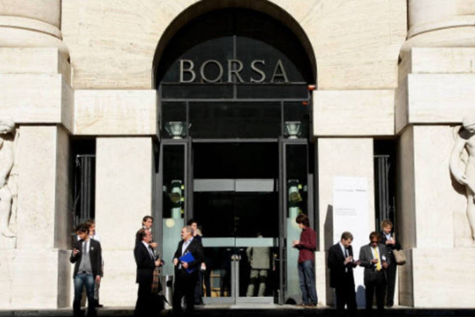 Bolsas europeias fecham em baixa com bancos italianos