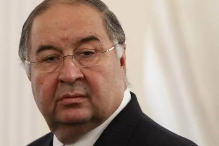 O milionário russo Alicher Usmanov: "Às vésperas de um Mundial que será celebrado em nosso país, o técnico é uma questão de importância capital para a equipe nacional", justificou  (POOL/AFP/Arquivos / Maxim Shemetov)