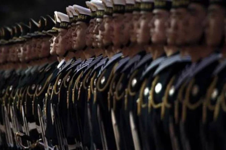 Governos dos EUA e da China não quiseram fazer comentários sobre o paradeiro de Chen, mas sua fuga parece prestes a ofuscar um encontro de diplomatas de alto escalão esta semana (Andy Wong/AFP)