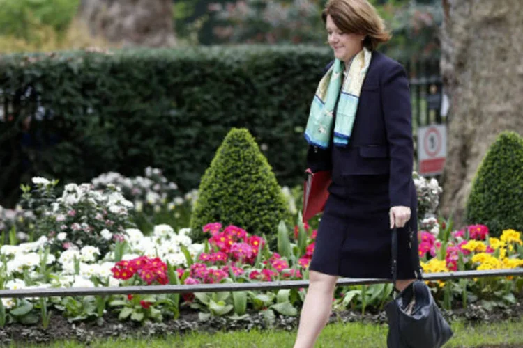 Maria Miller, que renunciou o cargo de ministra de Cultura britânica: Miller devolverá 5.800 libras (6.991 euros) (Suzanne Plunkett/Reuters)