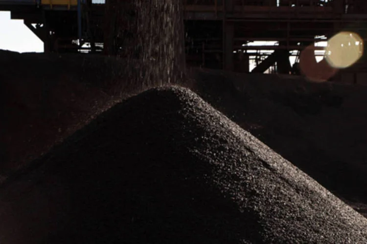 
	Mina de ferro Serra Azul da MMX:&nbsp;volumes que a MMX deixou de transportar e pagar em 2013 chegariam a R$ 45,4 milh&otilde;es
 (Rich Press/Bloomberg)