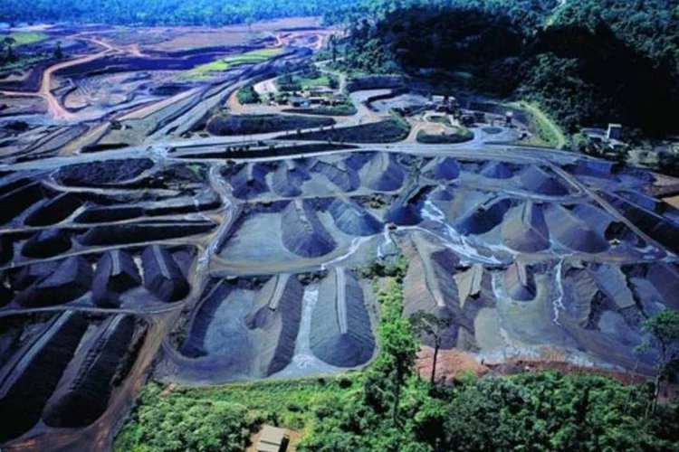 
	Vale: o governo argentino ordenou em 15 de mar&ccedil;o que a Vale e as empreiteiras mantivessem o pessoal empregado, ap&oacute;s a segunda maior mineradora do mundo ter anunciado a paralisa&ccedil;&atilde;o do projeto Rio Colorado.
 (Divulgação/Vale)