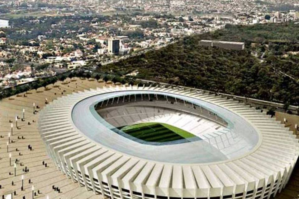 Mineirão é o primeiro estádio da Copa a receber gramado