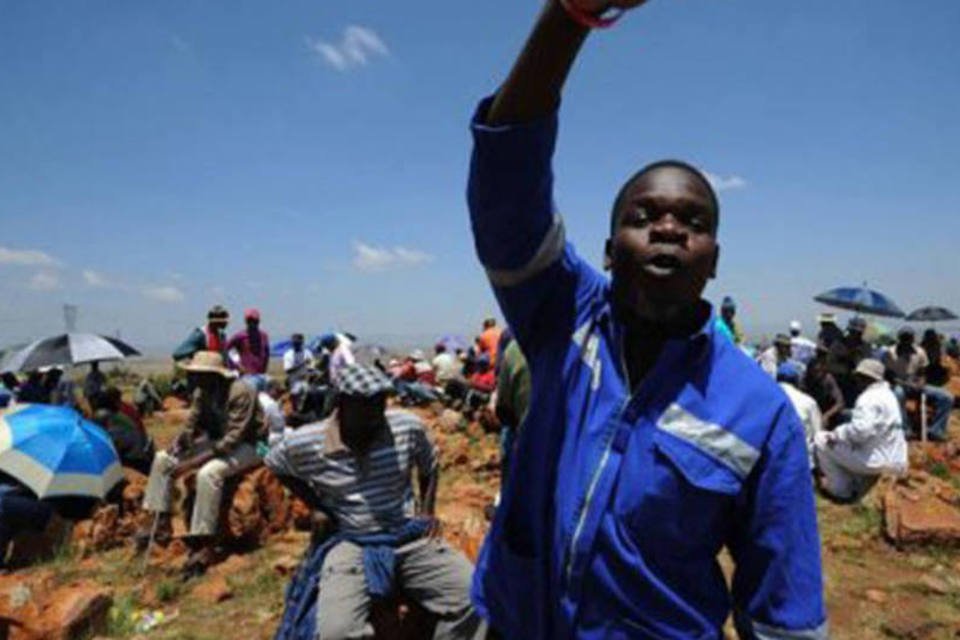 Mineradoras e grevistas chegam a acordo na África do Sul