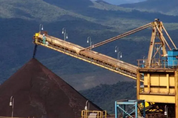A alta demanda chinesa é uma das razões para a elevação do preço do minério de ferro (ARQUIVO/DIVULGAÇÃO)