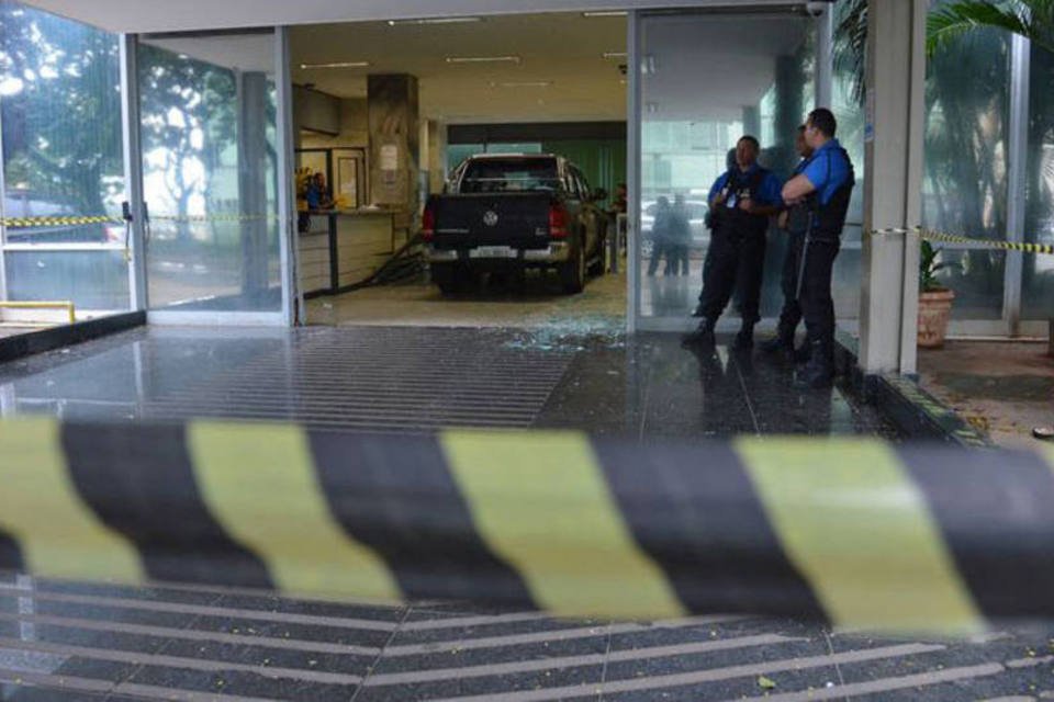 Motorista que invadiu Ministério será encaminhado a presídio