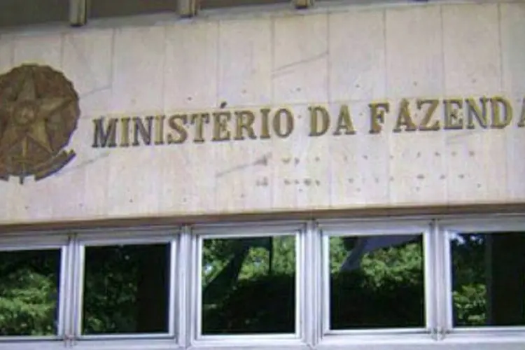 
	Minist&eacute;rio da Fazenda: as portarias com os remanejamentos de conselheiros e dispensas est&atilde;o publicadas no Di&aacute;rio Oficial
 (.)