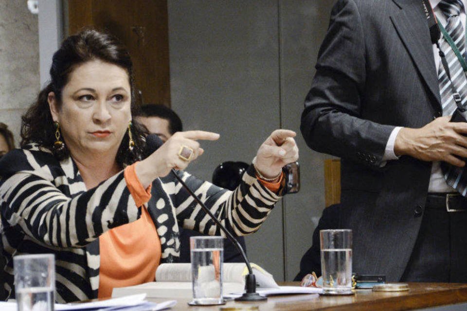 Comissão do impeachment vai ouvir Barbosa e Kátia Abreu