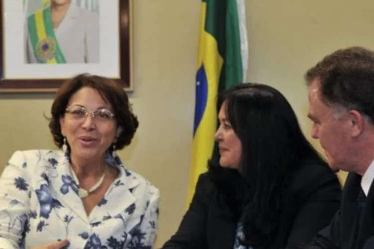 A informação foi dada nesta quinta pela ministra de Relações Institucionais, Ideli Salvatti (José Cruz/ABr)