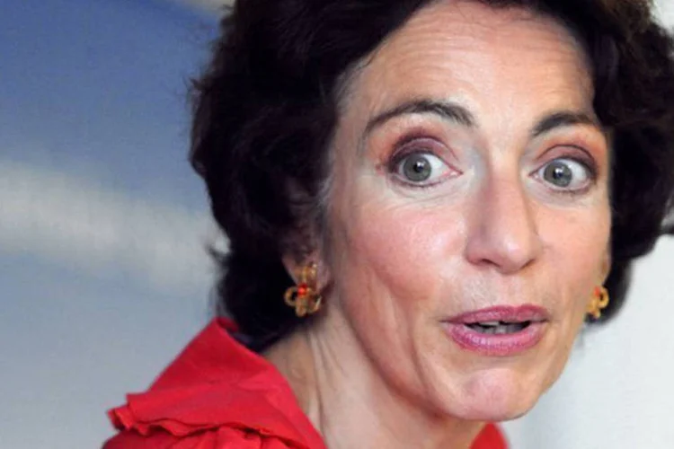 
	Ministra francesa da Sa&uacute;de, Marisol Touraine: v&iacute;tima de acidente vascular cerebral que diz ter sido causado pela p&iacute;lula que tomava
 (AFP/ Jean-Francois Monier)