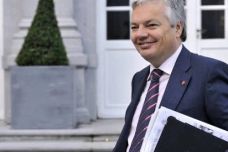 Didier Reynders, ministro das Finanças da Bélgica, país que exerce a presidência da União Europeía  (AFP/Georges Gobet)